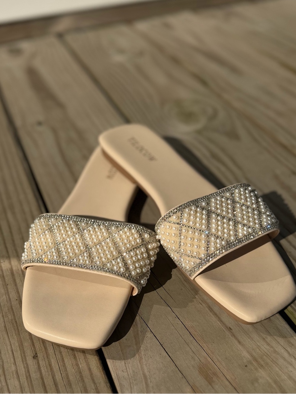 Dream Pairs Pearl-Embellished Cream Slide Sandals